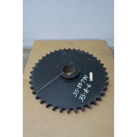 Tsubaki 4-7/16IN 40T 2-1/4IN SINGLE ROLLER CHAIN SPROCKET 180C40